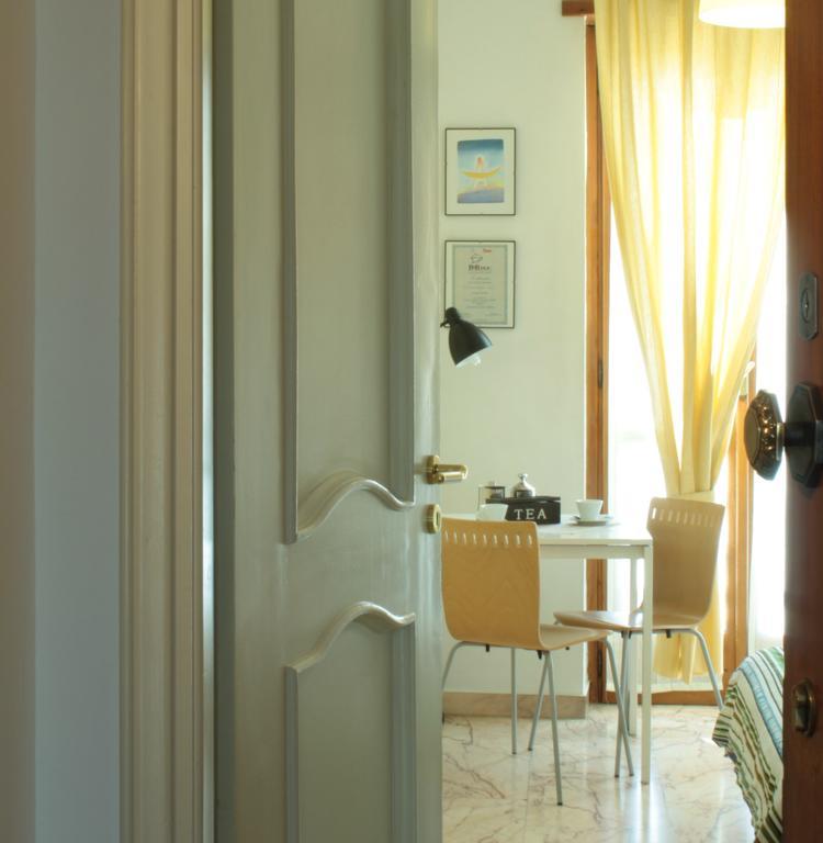 לינה וארוחת בוקר טורינו A Casa Romar מראה חיצוני תמונה